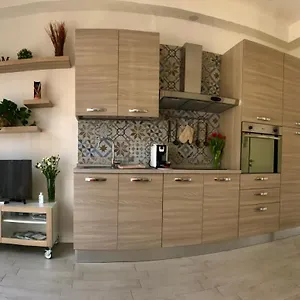 Locchi Suite_ Careggi/meyer/tramvia A Due Passi! , Florence Italy