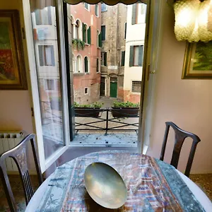 Ve.n.i.ce. Cera Casa Del Sol Venedig