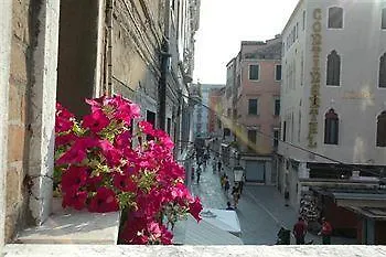 Hotel Nazionale Venedig 3*,  Italien