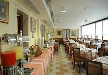 Hotel Nazionale Venice 3*,  Italy