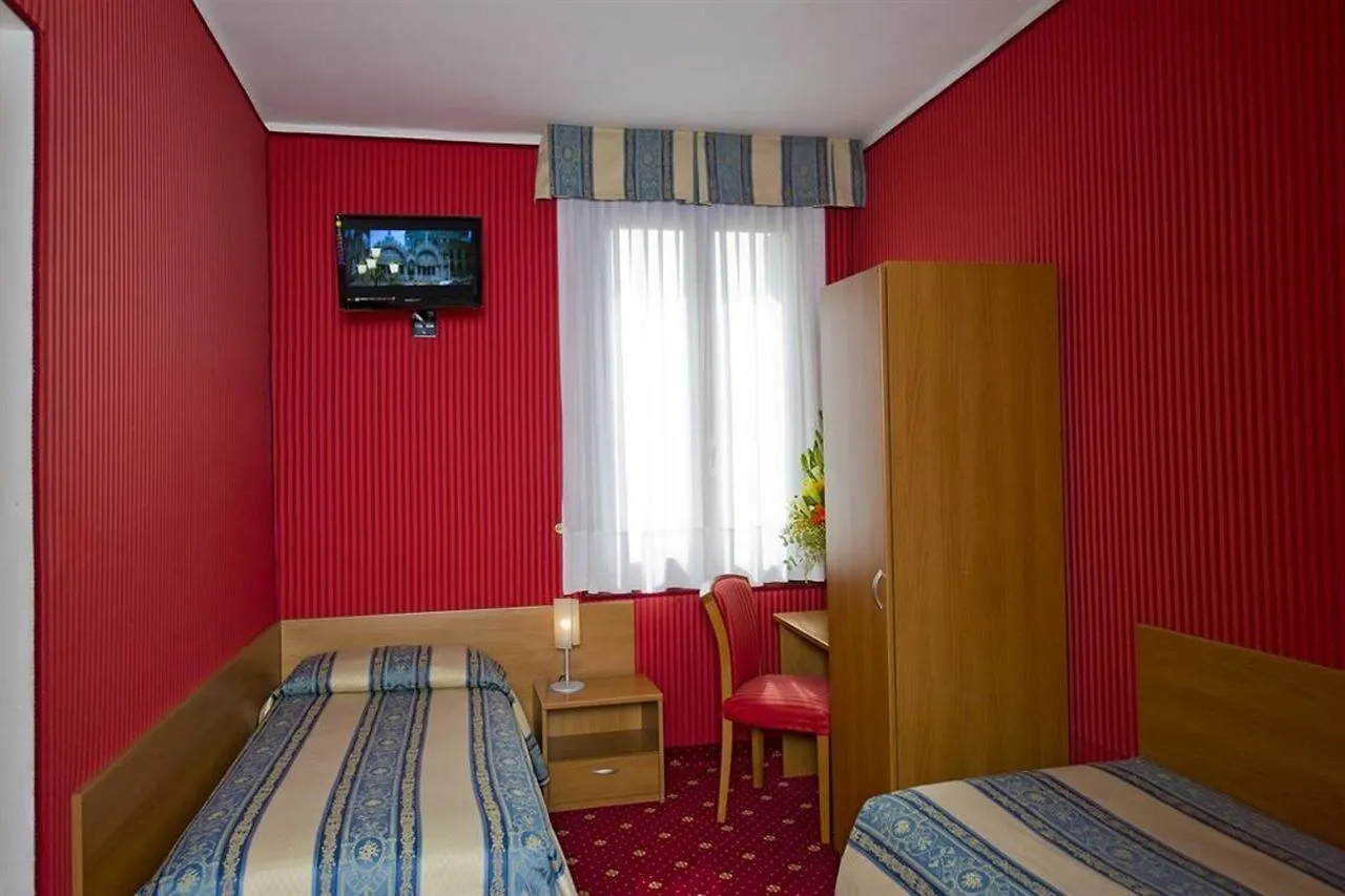 ***  Hotel Nazionale Venice Italy